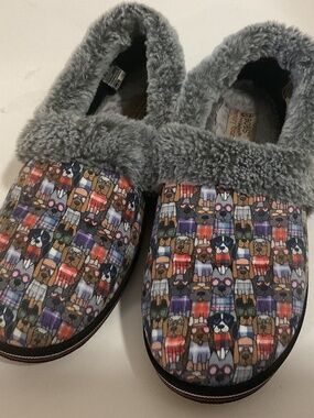 Women’s Bobs by Skechers Too Cozy Snuggle Rovers Slippers, Size 10